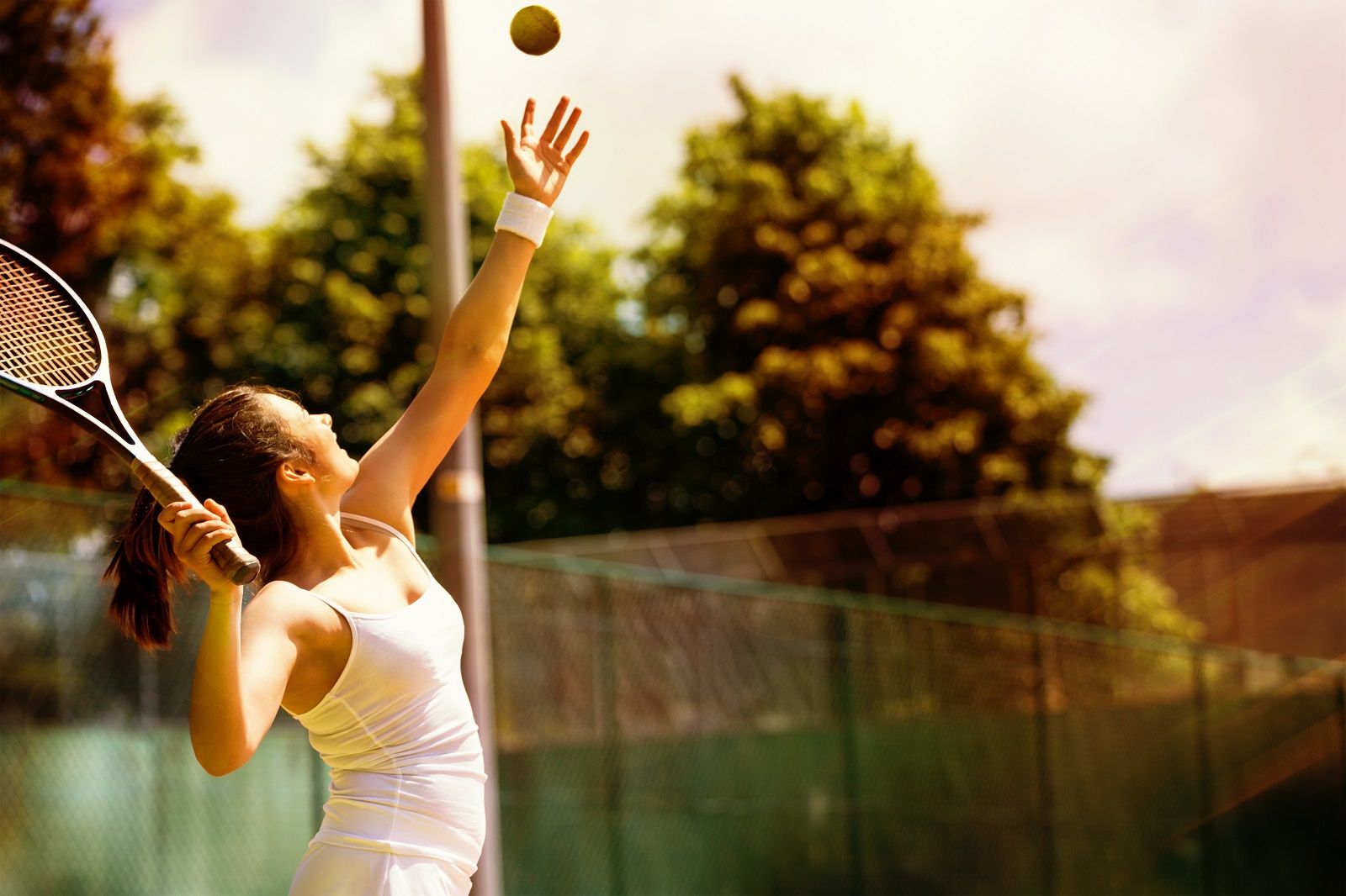 Cum să lovești mingea de tenis la timpul potrivit. Sfaturi despre sincronizare